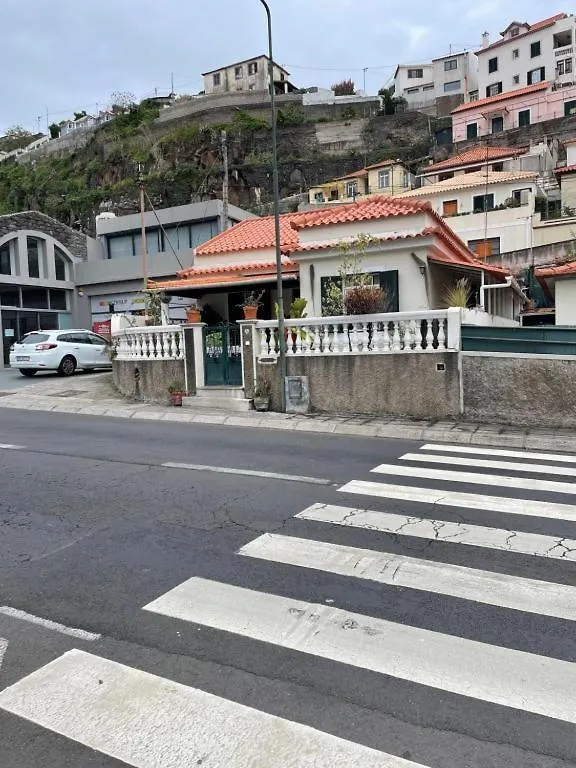 Home & Flower - Private Bedrooms Funchal